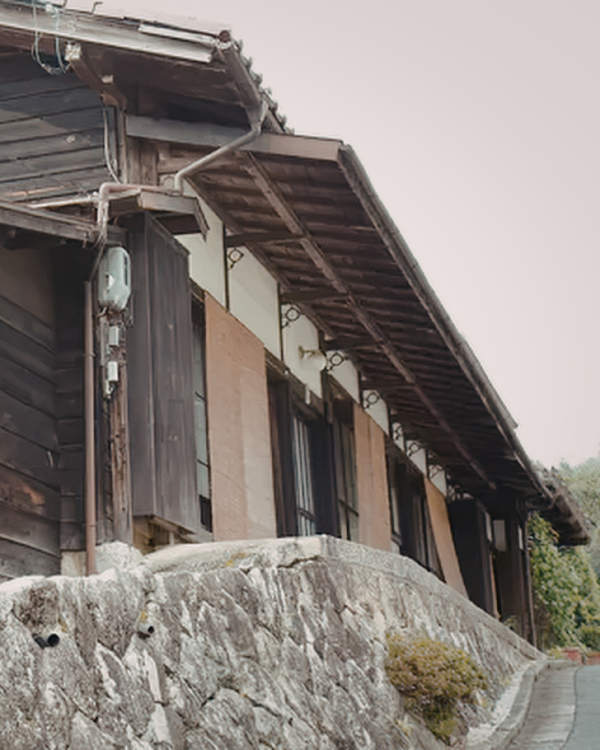 親から受け継いだ東大阪の古い家。売るか、貸すか、リノベして住むか？後悔しない選び方を工務店が解説【東大阪市】